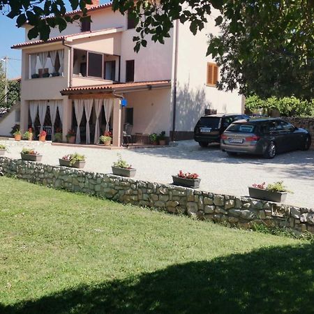 Apartmani Antonija Vozilici ภายนอก รูปภาพ