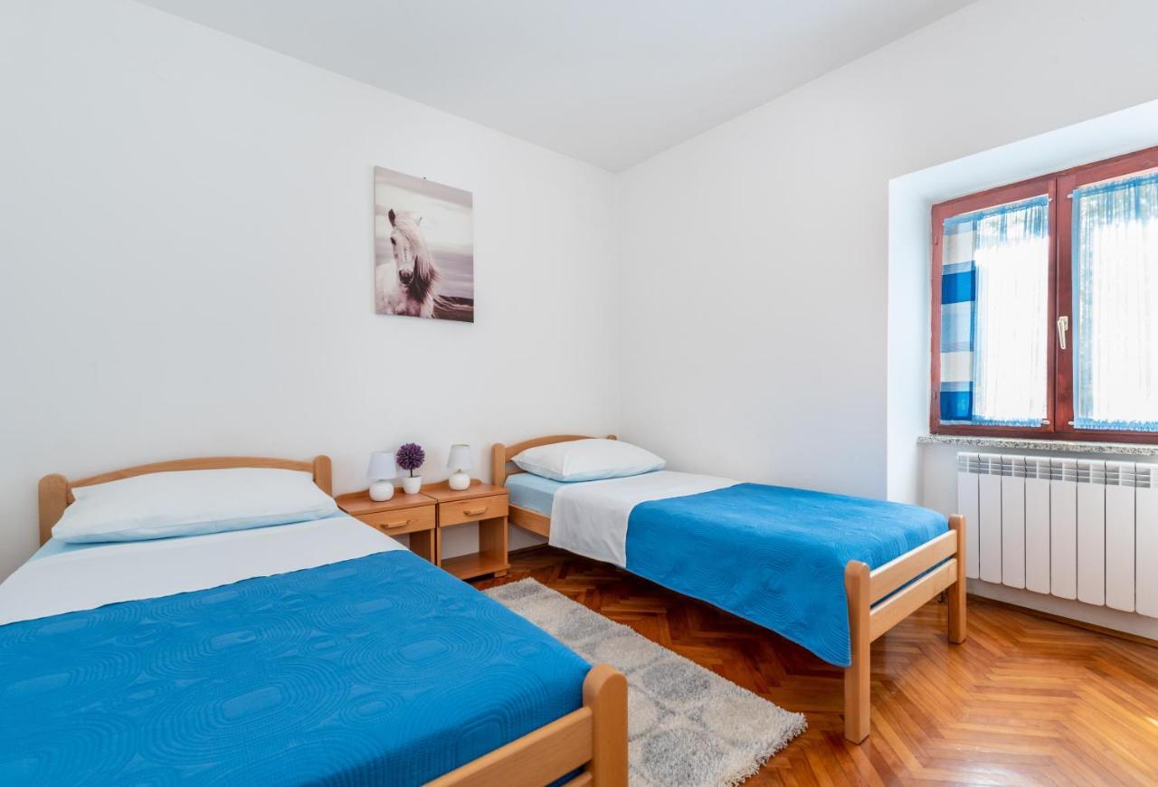 Apartmani Antonija Vozilici ภายนอก รูปภาพ