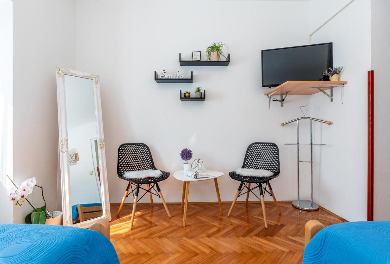 Apartmani Antonija Vozilici ภายนอก รูปภาพ