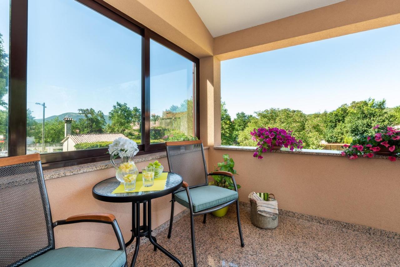 Apartmani Antonija Vozilici ภายนอก รูปภาพ
