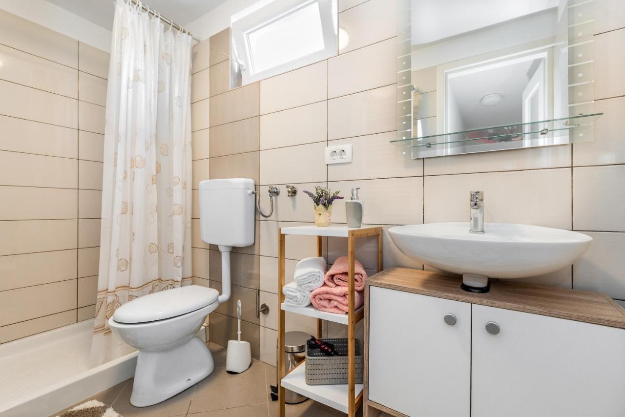 Apartmani Antonija Vozilici ภายนอก รูปภาพ
