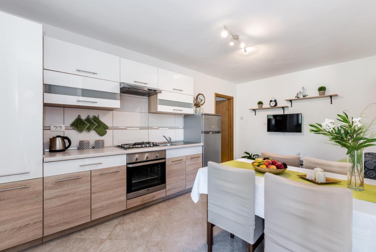 Apartmani Antonija Vozilici ภายนอก รูปภาพ