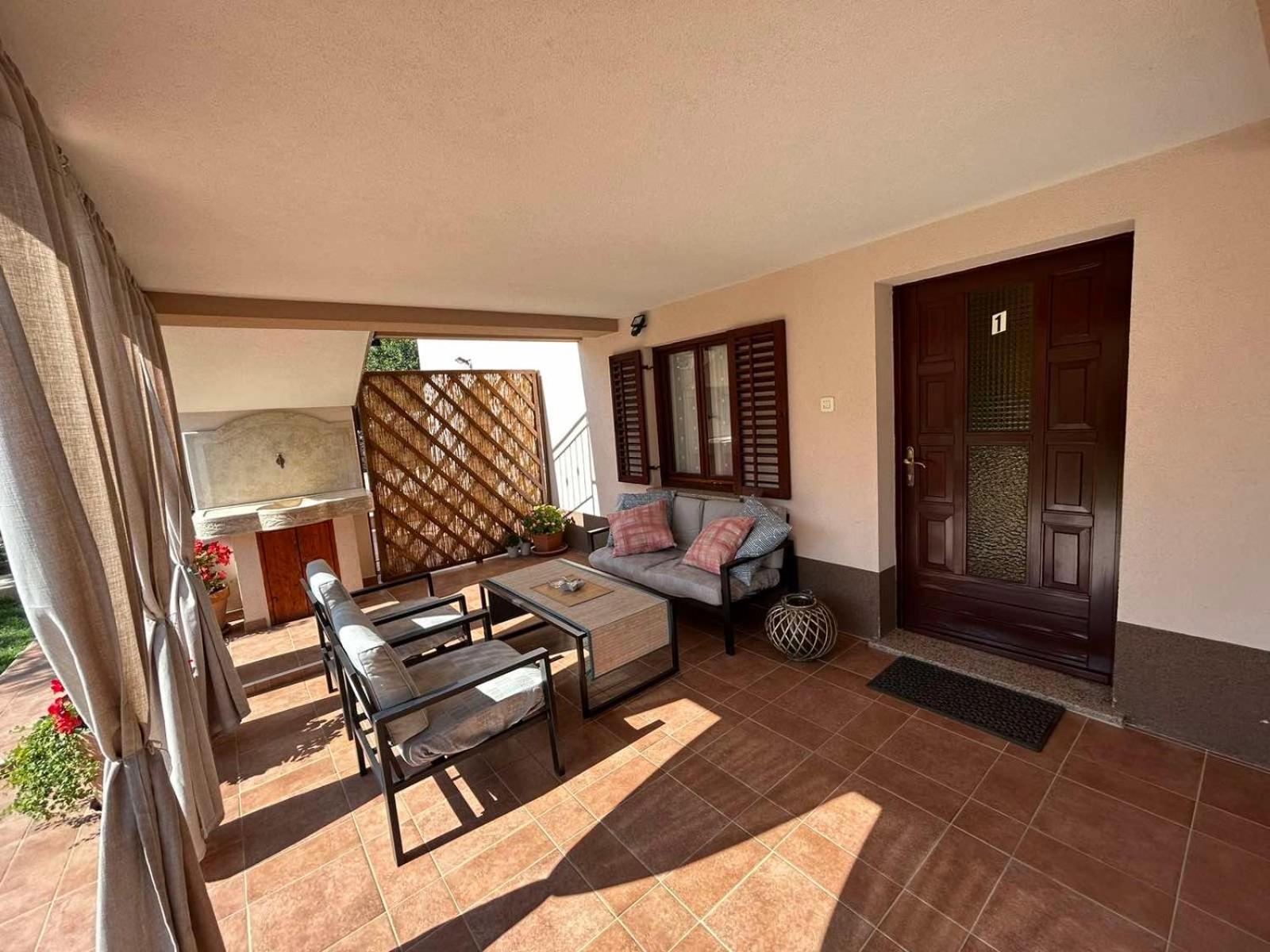 Apartmani Antonija Vozilici ภายนอก รูปภาพ